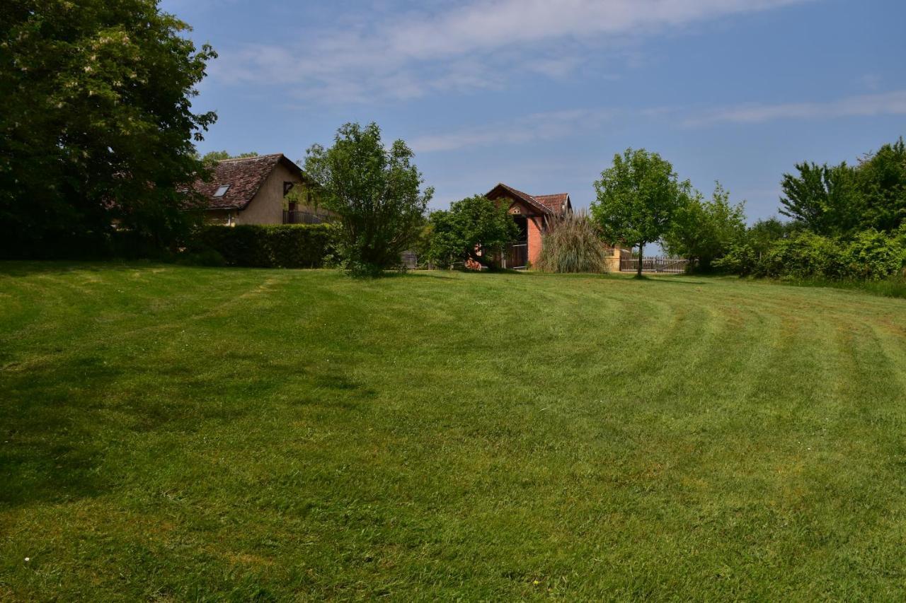 Du Vert & Du Bon Air - Linge Maison Inclus - Parking Prive Gratuit - Centre Ville Bergerac 10Mn - Domaine Bellevue Cottage En Perigord Lembras エクステリア 写真